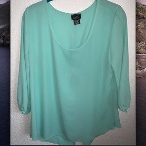 Rue21 Mint Green Blouse